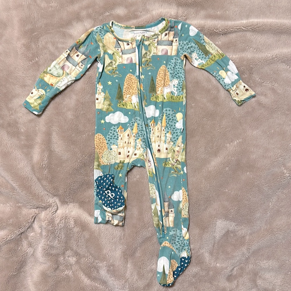 Posh Peanut Sterling Footie
